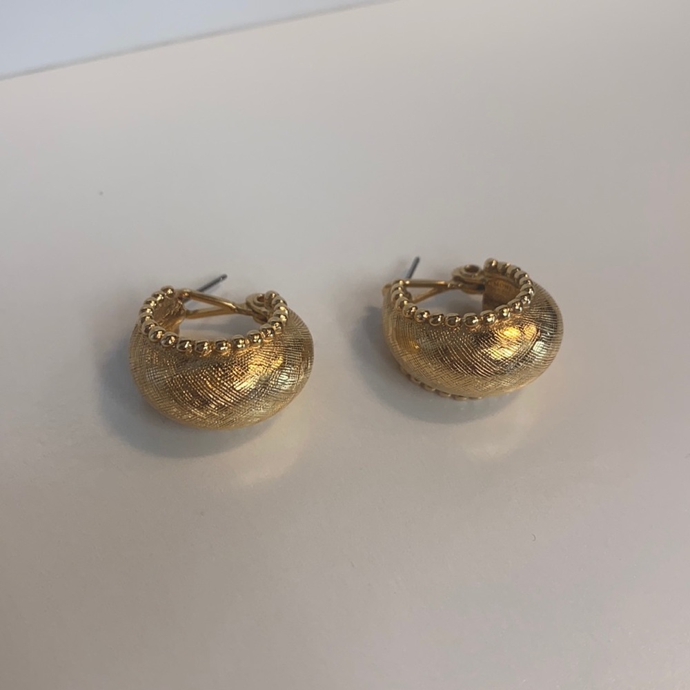 Monet Vintage Earrings - Picture 2 of 5